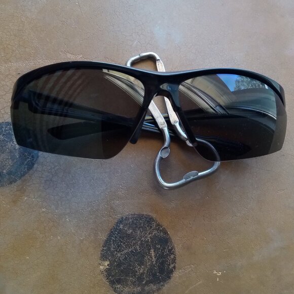 Puma  Sunglasses - Picture 1 of 8
